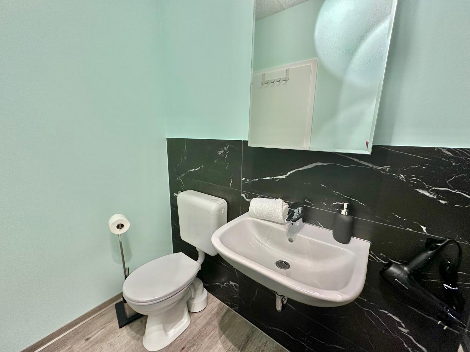 Guesthouse Guetersloh מראה חיצוני תמונה
